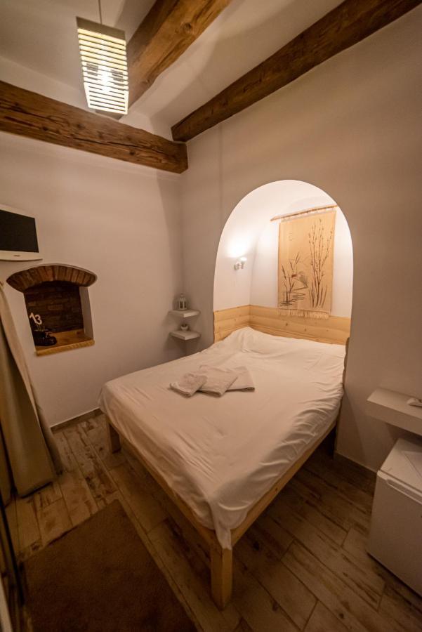 Luky13 Apartment Брашов Екстериор снимка