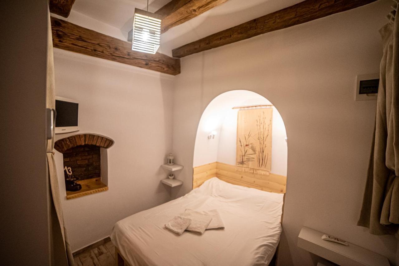 Luky13 Apartment Брашов Екстериор снимка